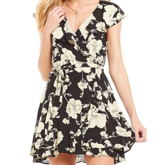 Free People Dresses & Skirts - Free People Printed Mini Dress